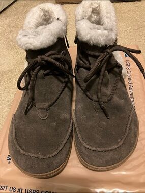 Women’s Faux-Shearling Lined Leather Ankle Boots - Brown